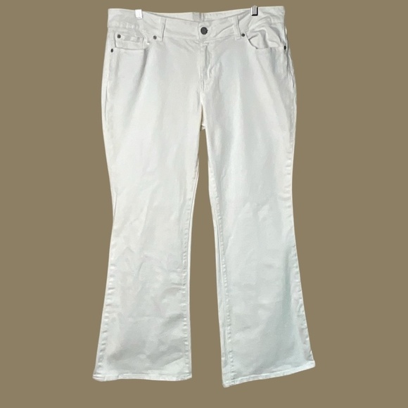 GAP FACTORY Premium Flare 1969 Winter White Cotton Blend 5 Pocket Jeans US Sz 16 - Picture 3 of 10